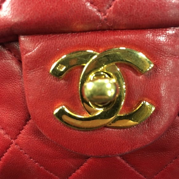 Authentic Vintage Chanel Mini Flap Bag - Picture 4 of 8